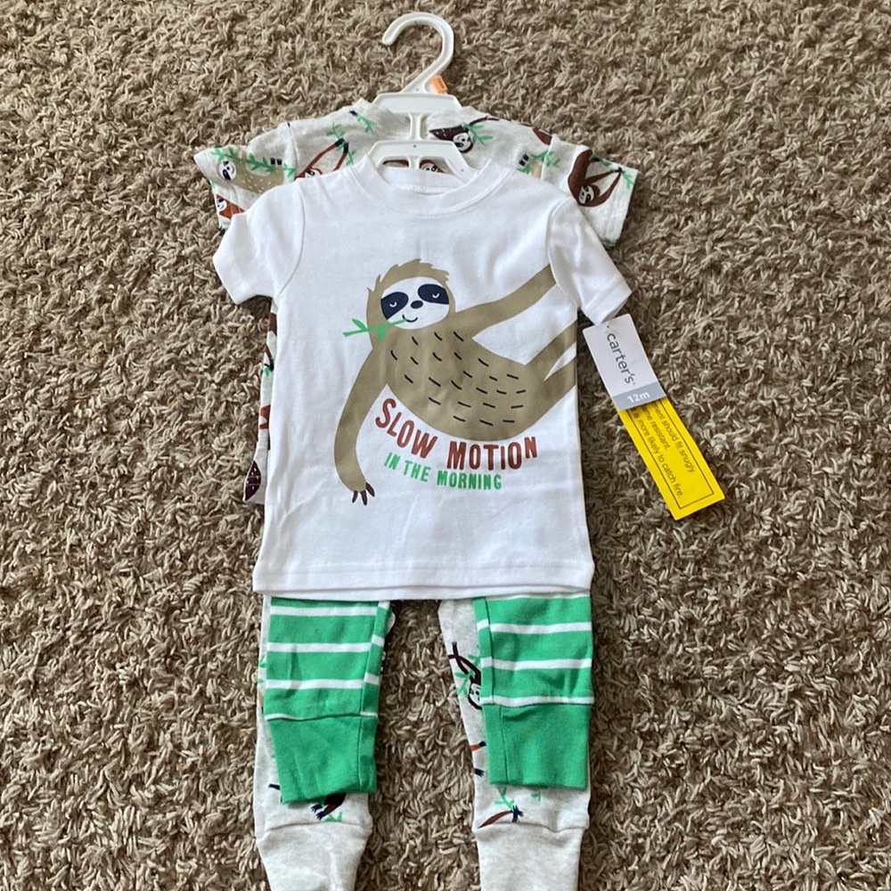Brand new Carters Two-piece pajama set!!